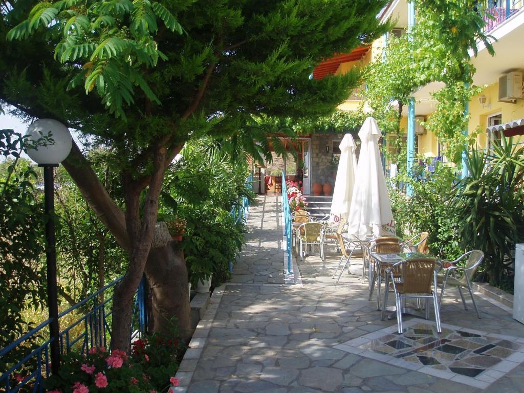 Anaxos Hotel Exterior foto